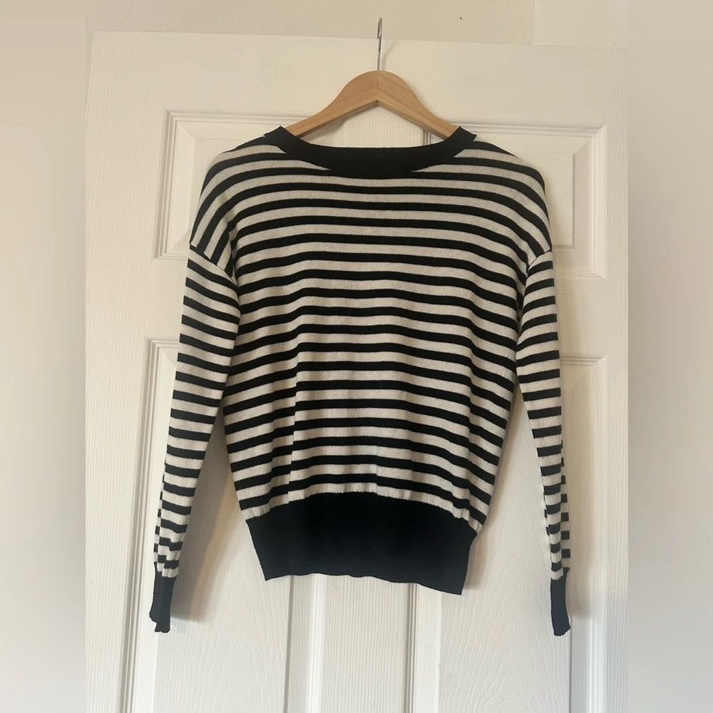 House of Harlow 1960 X Revolve Britt Sweater in Black + White Stripe, Size XXS. - Picture 3 of 8